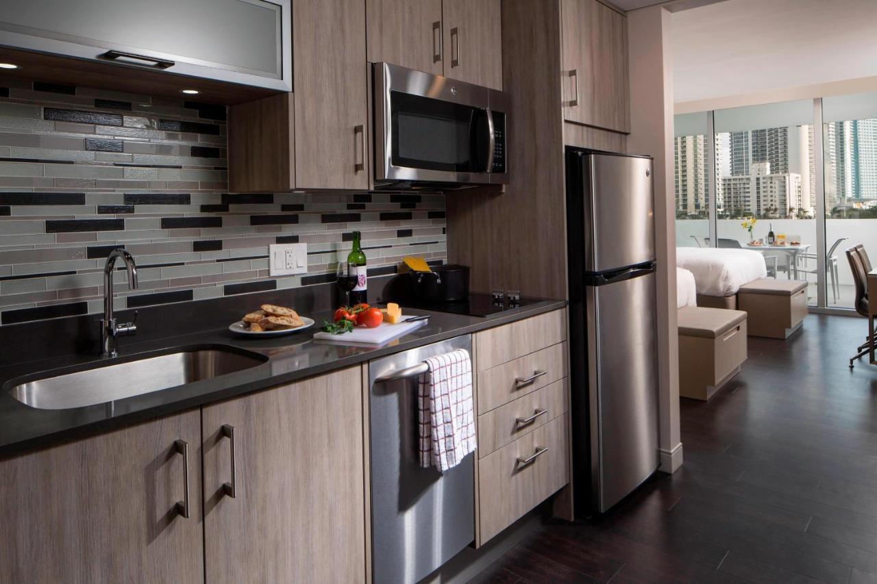 Residence Inn Miami Съни Айлс Бийч Екстериор снимка