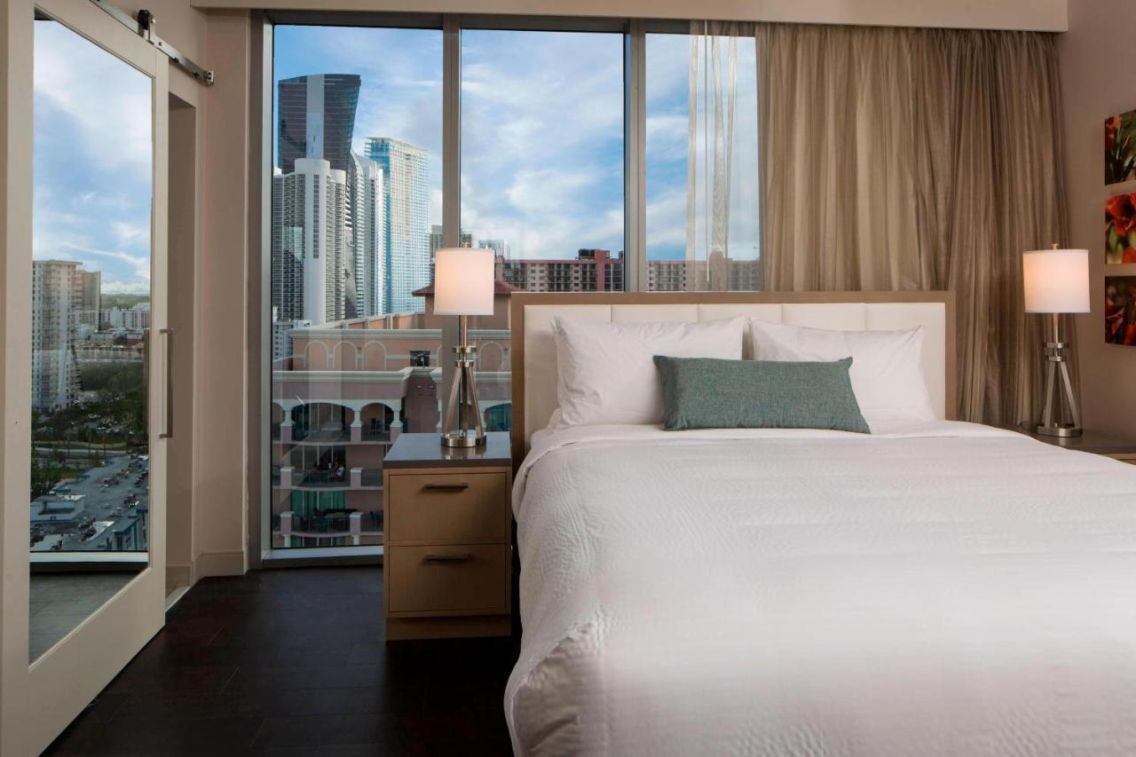 Residence Inn Miami Съни Айлс Бийч Екстериор снимка