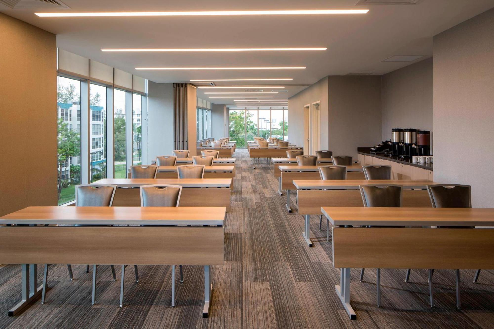 Residence Inn Miami Съни Айлс Бийч Екстериор снимка