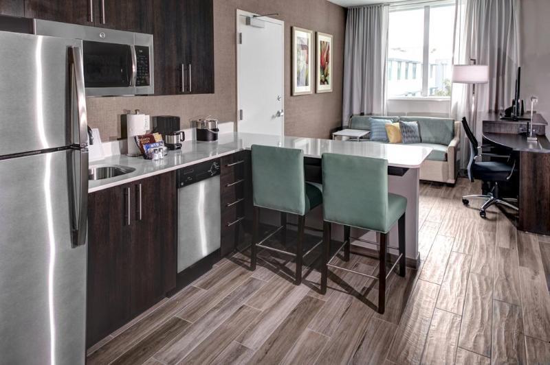 Residence Inn Miami Съни Айлс Бийч Екстериор снимка